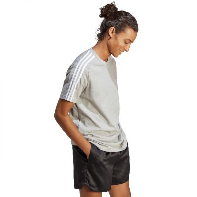 4. Adidas Essentials Single Jersey 3-Stripes M IC9337