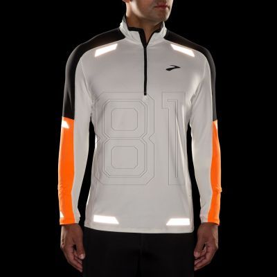5. Brooks Running Run Visible 1/2 zip 2.0 sweatshirt 211516167