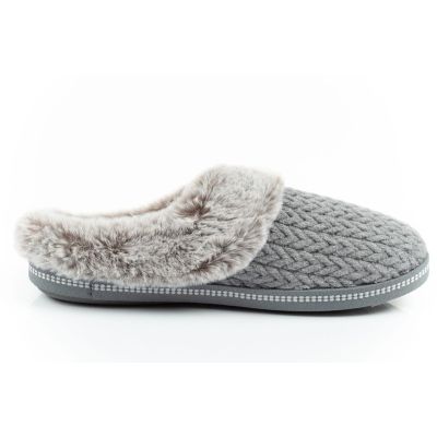 4. Skechers Cozy Campfire women's slippers, fashionable insulated slippers