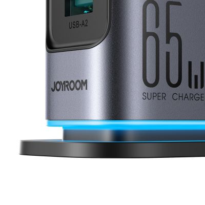 6. Joyroom JR-TCM02 Multiport GaN Charger 65W EU 4x USB-C 2x USB-A - Dark Gray