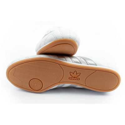 9. Adidas women's sports shoes Taekwondo Lace white fashionable leather