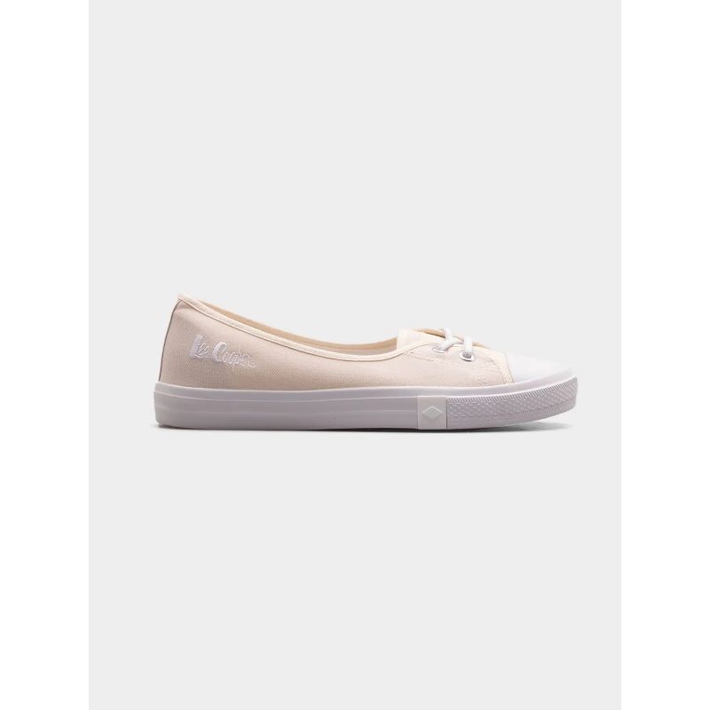 6. Lee Cooper W LCW-24-31-2728L sneakers