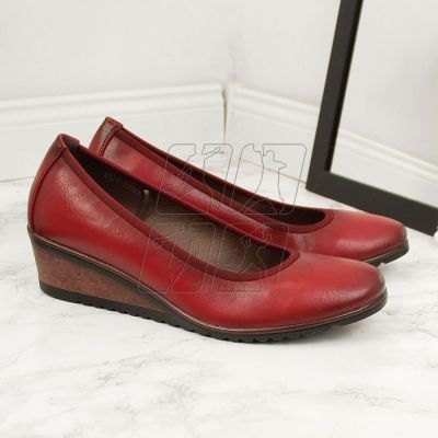 4. Red wedge pumps W Vinceza