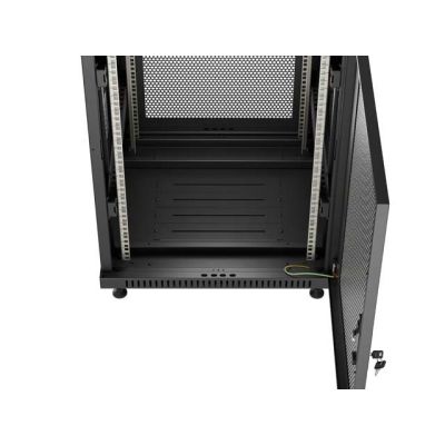 40. LANBERG FLOOR CABINET 18U 600X600 BLACK