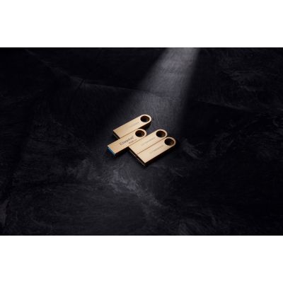 6. KINGSTON FLASH 128GB USB3.2 Gen.1 DataTraveler