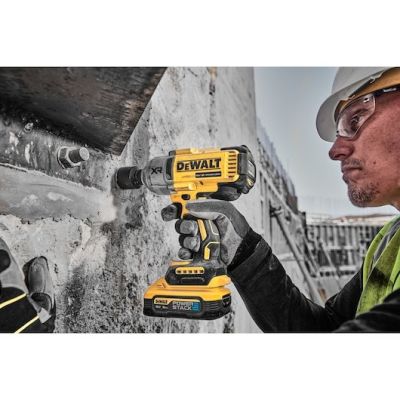 6. DeWALT DCF900H2T-QW Powered Screwdriver/Impact Driver 2300 RPM