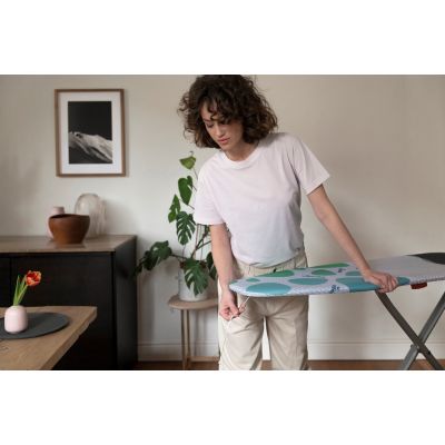 5. Vileda Park&Go Ironing Board Cover