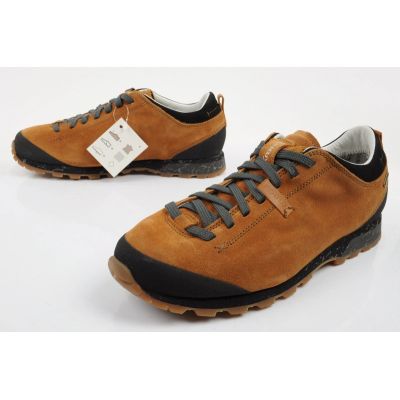8. Aku Bellamont Gore-tex men's trekking shoes, durable, brown