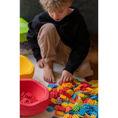 6. MARIOINEX Mini Waffle Blocks, 500 pieces