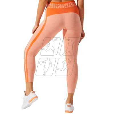 6. Asics Pants W Cropped Logo Seamless Tight W 2032B789-800