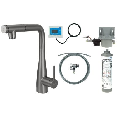 Kitchen faucet with water filtration kit and pull-out spout