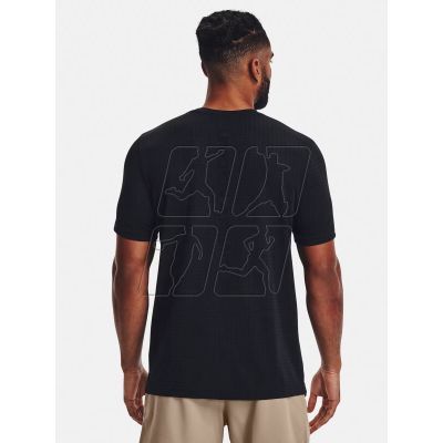 4. Under Armour T-shirt M 1376921-001