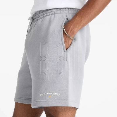 5. New Balance Reimagined Fleece Graphic M shorts MS51506YST