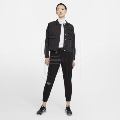 6. Nike Sportswear Swoosh Pants W CZ8905-010
