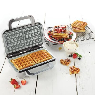 12. Breville DuraCeramic VST072X waffle maker (850W)