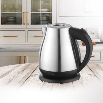 4. Electric metal kettle 1.7l 2200W MR-036 MAESTRO