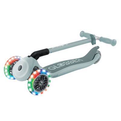 6. PRIMO FOLDABLE LIGHTS 3-Wheel Scooter (432-609-4)