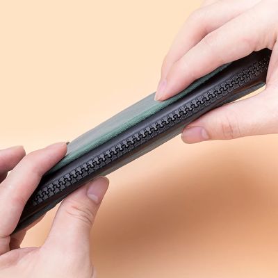 4. Rockbros bicycle bag 30990043006 for phone, keys, wallet 0.15 l - turquoise