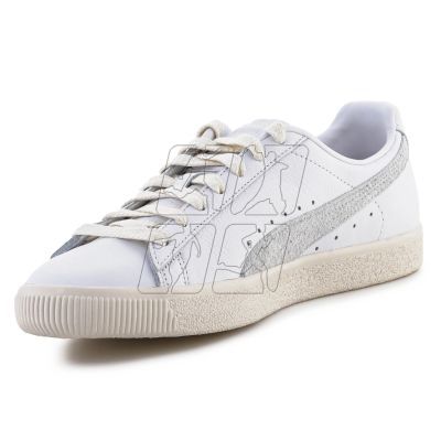 4. Puma Clyde Base M 390091-01 shoes