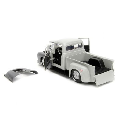 5. Jada Toys Street Fighter 1956 Ford Pickup car model 1:24