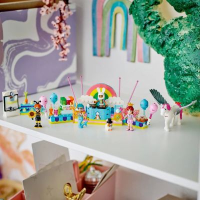 9. LEGO FRIENDS 42661 Costume Party with Unicorn & Fairy