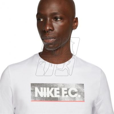 3. T-shirt Nike NK Fc Tee Seasonal Block M DH7444 100