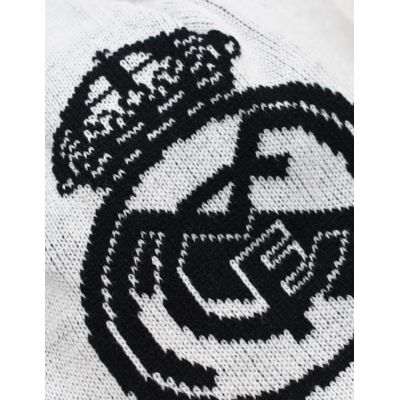 6. Real Madrid Reversible Cap RM5GO2