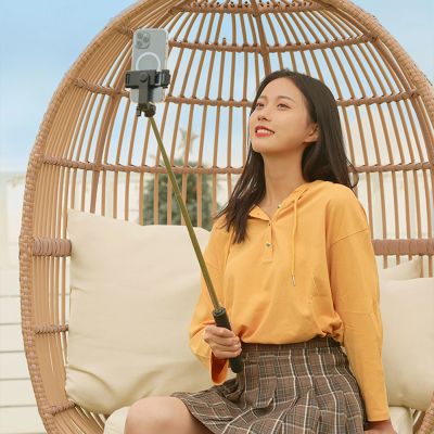 12. Selfie stick WHS1Y telescopic tripod 1m with phone holder - black