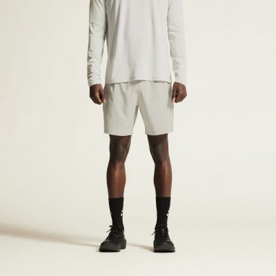 4. Craft Adv Essence Shorts M 92800660249