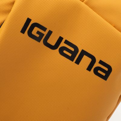 5. MATRI cosmetic bag