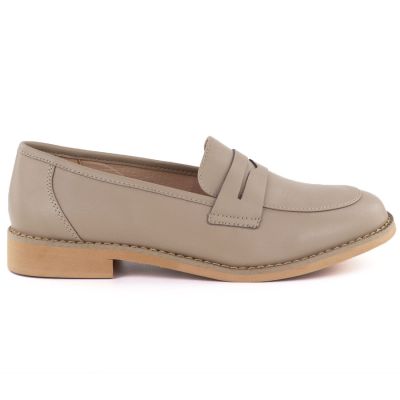 2. Beige leather loafers Jezzi SFY25128