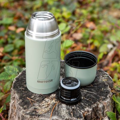 23. Thermos Meteor 750 ml 17247