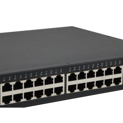 4. LevelOne KILBY GB/L2 26-Port 19" 10 Gb/s Managed Switch