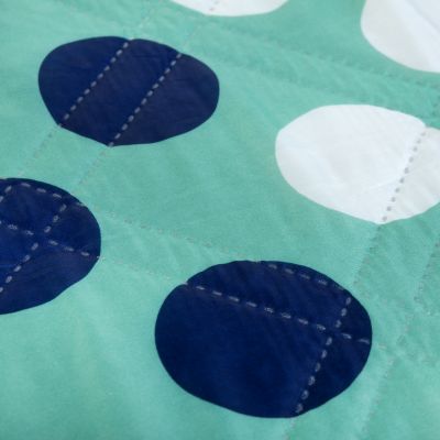 6. Spokey Picnic Dots 928251 Picnic Blanket
