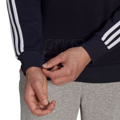 8. Adidas Essentials Sweatshirt M GK9111