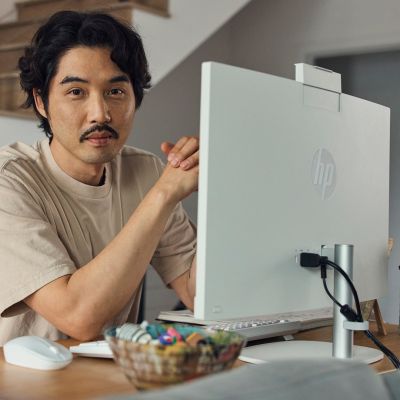 14. HPAiO 24-cr0312nw Ryzen 5 7520 23.8" FHD IPS 250nits AG 16GB DDR5 SSD512 Radeon 610M Cam720p kB+Mouse Win11 Shell White 2Y