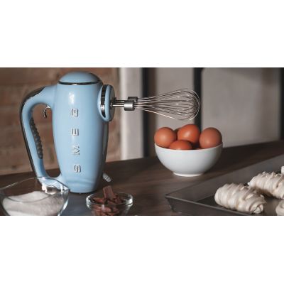 14. Smeg HMF01PBEU Retro 50s Hand Mixer Pastel Blue