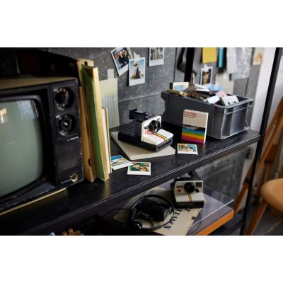 10. LEGO Ideas 21345 Polaroid OneStep SX-70 Camera