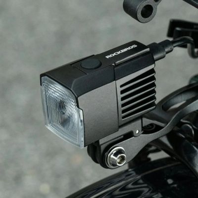 5. Rockbros RHL1600 Front Bike Light 1600lm with External Power Supply USB-C - Black