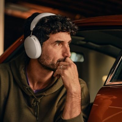 13. Sonos Ace Headphones Wired & Wireless Headband Calls/Music USB Type-C Bluetooth White