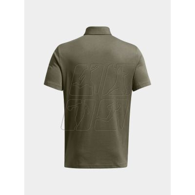 5. Under Armour T-shirt M 1386608-390