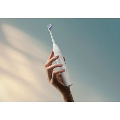 13. PHILIPS HX7400/01 toothbrush