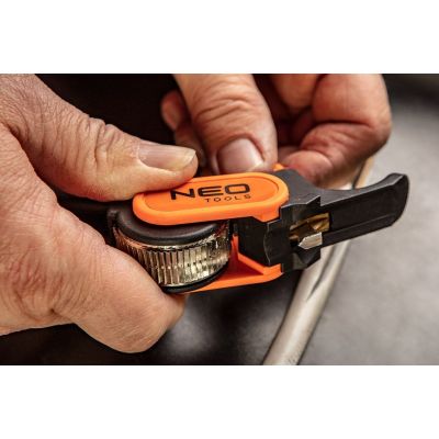 2. NEO tools 01-400 wire stripper