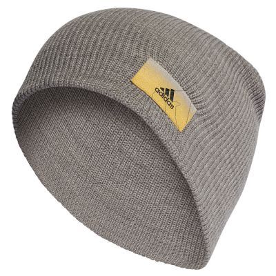 4. Adidas ESS Beanie II3521