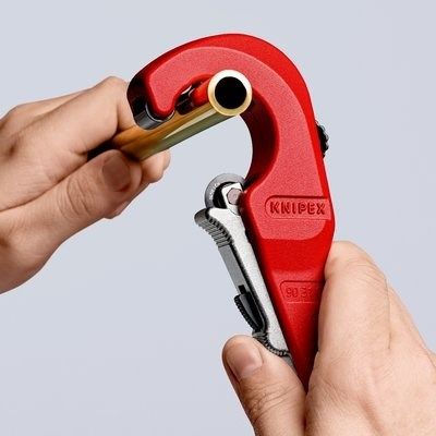 11. Knipex 90 31 02 SB hand pipe cutting tool Pipe cutter