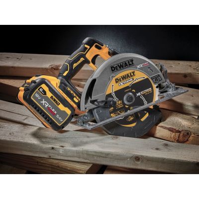 4. DeWALT DCS573NT-XJ Portable Circular Saw