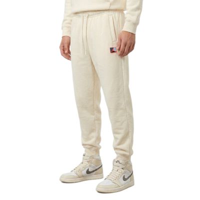 4. Air Jordan Brooklyn Fleece Graphic Pants - HV0546-110