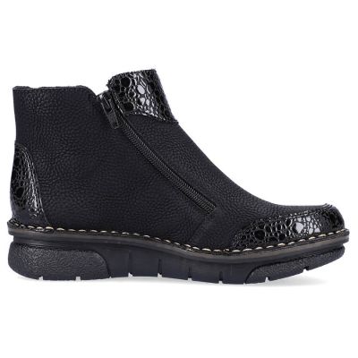 25. Comfortable, insulated ankle boots with zippers Rieker W RKR555