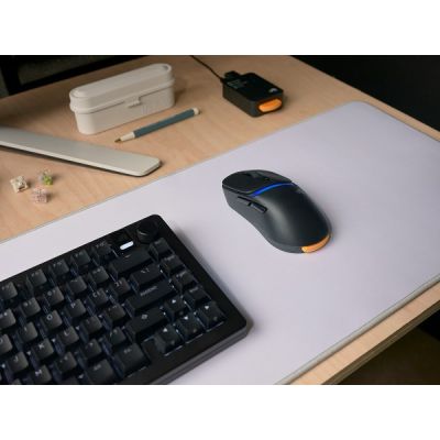 21. Glorious Gaming Model D3 Wireless Mouse Right-handed RF Wireless Optical 30000 DPI