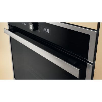 6. WHIRLPOOL WOI4S8CM1SXA Electric Oven